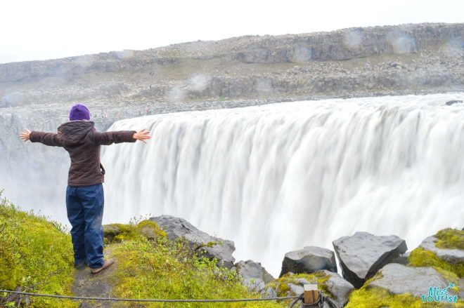 6 Days Guided Tour in a Mini Bus - See the Best of Iceland!