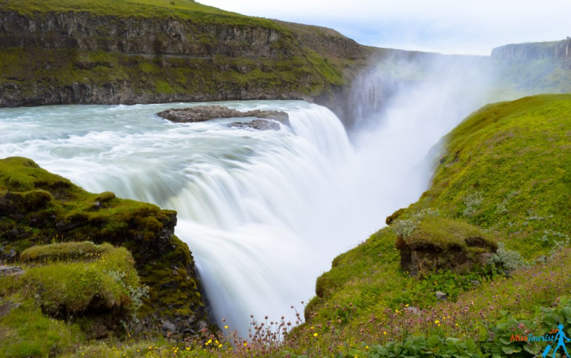 The Golden Circle Tour & the South - Iceland Road Trip (Part 1)